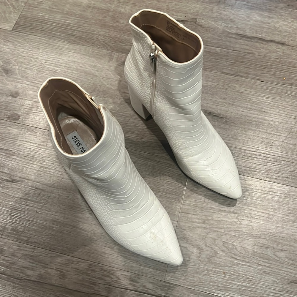 White booties-Steve madden
